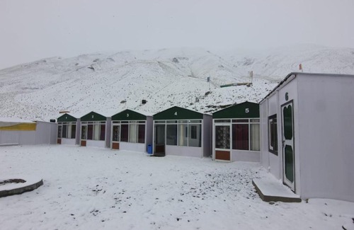 Leh Otro | Namtso Wooden Cottage