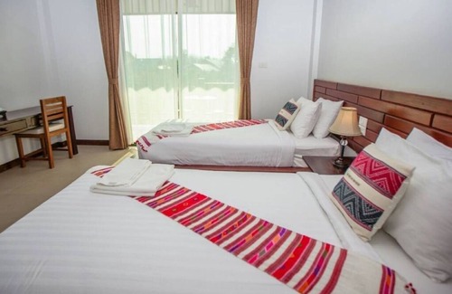 Nan Hotel | Nan Green Lake View Resort