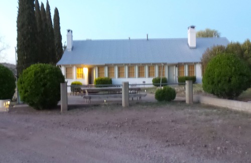 Faywood Casa | NAN Ranch Lodge - retiro de grupo / familia zona de Silver City y desierto de Gila