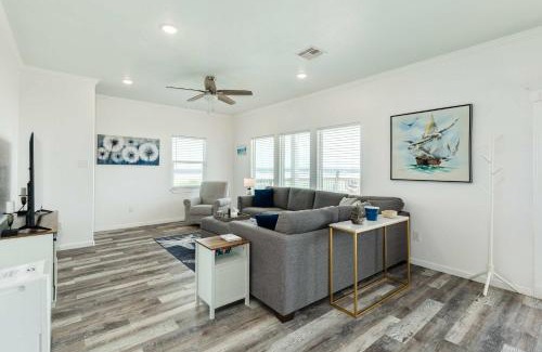 Freeport Casa | Nana & Pops Beachfront Home - Family Friendly