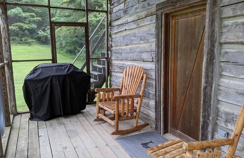 Nancy Cabina | Nancy Kentucky 1800s log cabin