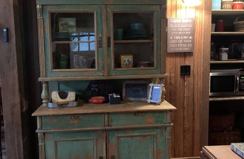 Hayesville Casa | Nantahala River front cabin adjoining National Forest
