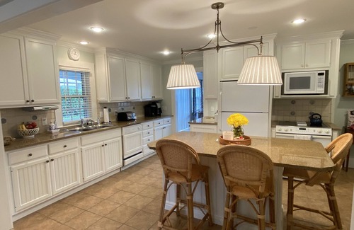 Siasconset Casa | Nantucket Classic! 5 Bed/4 Bath Sconset Beach-Golf-Lighthouse