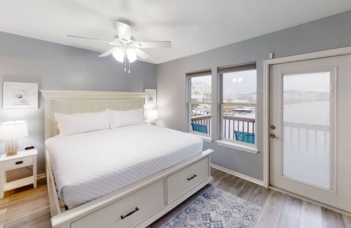Corpus Christi Casa | Nantucket Cove