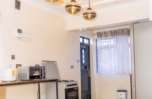 Nanyuki Villa | Nanyuki Likizo Castle /5 bedroom/All ensuit / Mt Kenya/Olpejeta/Camping/Hiking