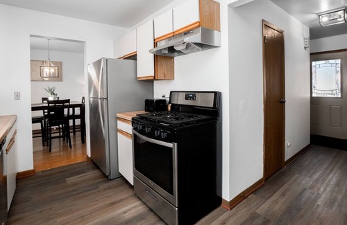 Fox Valley Casa | Naperville Rental- Knoll Dr