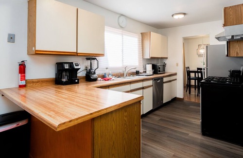 Fox Valley Casa | Naperville Rental- Knoll Dr