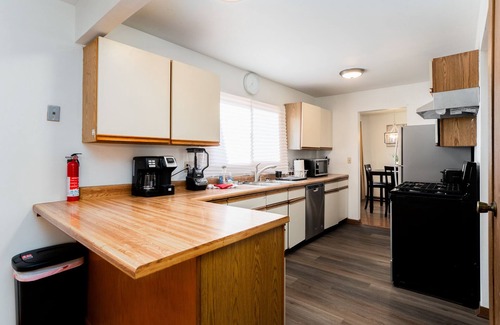 Fox Valley Casa | Naperville Rental- Knoll Dr