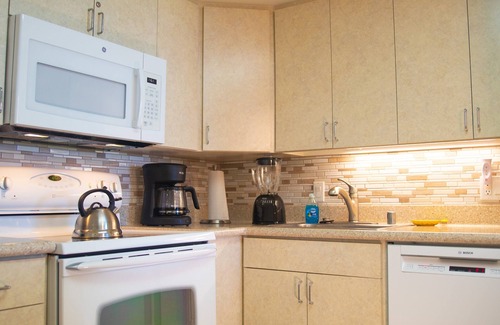 Napili Apartamento | Napili Point A27 ~ Tranquil and Private Corner with Oceanfront Views