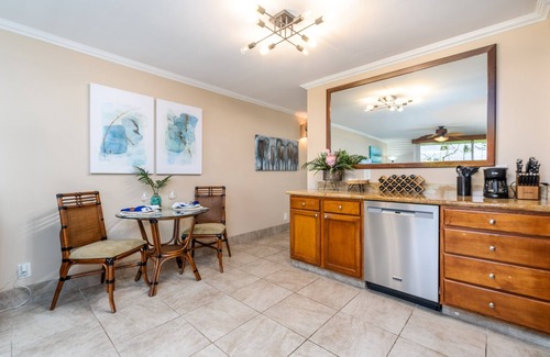Napili Condominio | Napili Shores G157 Studio Bedroom Condo by RedAwning