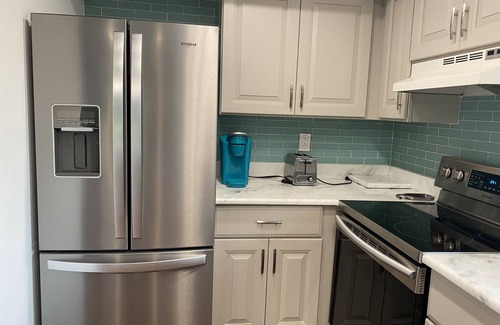 Central Naples Condominio | Naples Charming Condo close to the Beach & Downtown