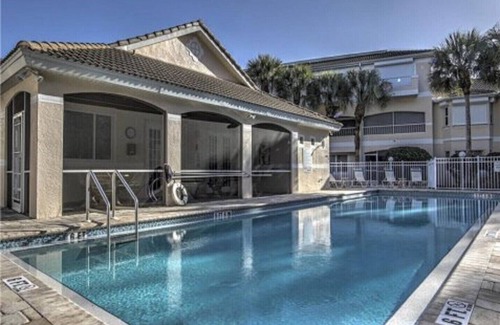 Central Naples Condominio | Alquiler de vacaciones por temporada 30 días mínimo - Snow birds ¡Bienvenido! Comunidad segura