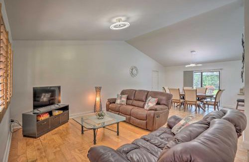 Central Naples Casa | Naples Home with Private Pool 6 Mi to Dtwn!