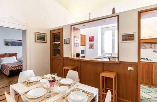 Bagnoli Apartamento | Nápoles / de Stellina Inicio / Mostrar / Pala / Ciudad de la Ciencia