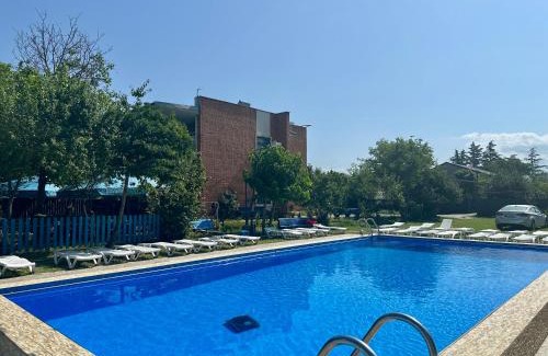 Natakhtari Casa | Napoli Nataxtari hotel,pool,bar,kamping