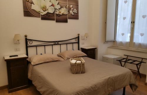 Naples City Centre Cama Y Desayuno | Napoli Pietrasanta LT