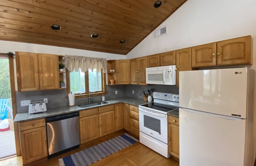 Briggs Farm Casa | Naragansett Beach-goers Retreat