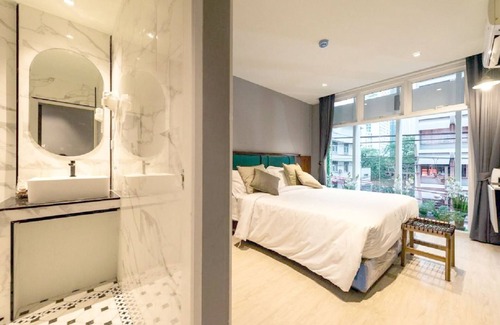 Khlong Toei Nuea Hotel | Narawad Boutique Hotel