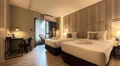 Si Phraya Hotel | @Nares Hotel