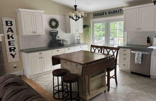 Bonnet Shores Casa | Narragansett Summer