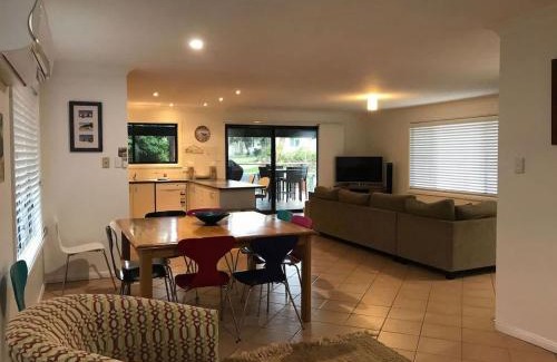 Narrawallee Casa | Narrawallee Holiday House