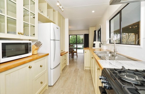 Rukuhia Casa | Narrows Hideaway - Rural retreat near Hamilton Airport