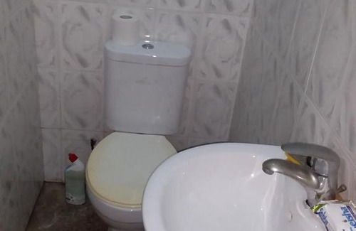 Osu Cama Y Desayuno | Nartey quiet bed and breakfast in Osu