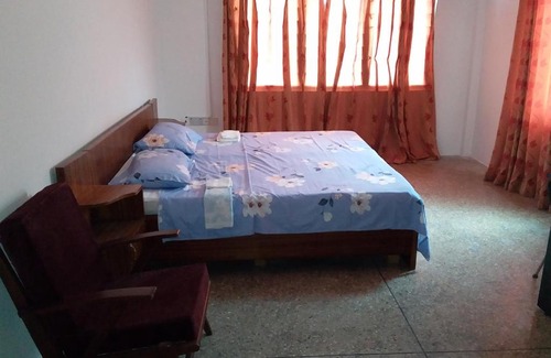 Osu Cama Y Desayuno | Nartey quiet bed and breakfast in Osu