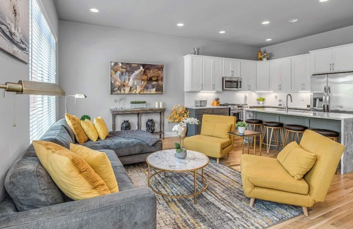 Haynes Area Cabaña | Nashville Nest - Rooftop Patio - Mins To Broadway