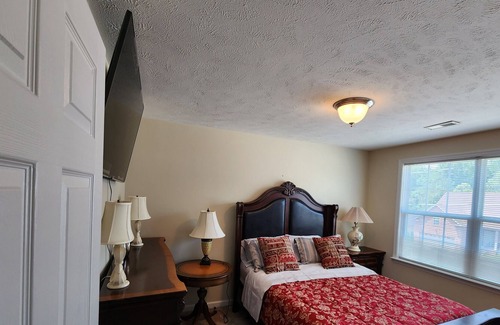 Antioch Casa | Nashville's Glory Land Bash of Music City. 6 miles from Nashville airport.