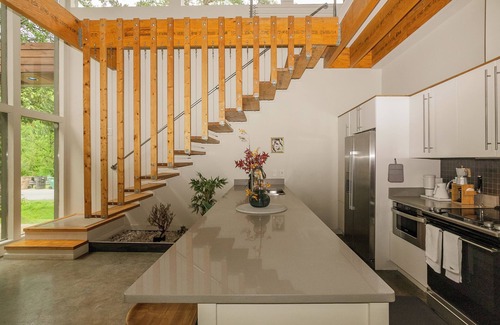 East Hill Casa | Nashville's Wabi-Sabi Retreat with HUGE 2nd Story Patio and Bonfire
