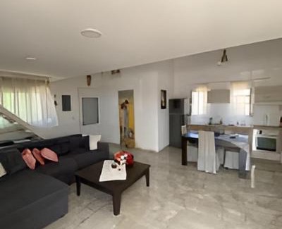 Kineta Casa | Nasia’s house