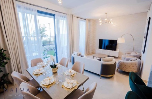 Mina Al Arab Apartamento | Nasma Luxury Stays - Waterfront Duplex Villa Minutes Away to the Beach