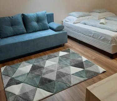 Orfu Cama Y Desayuno | Natúra Panzió&Apartmanház