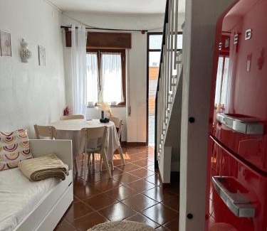 Baiona Casa | Natalie's tiny house- 6 minutes from the beach!