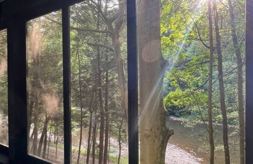 Ellwood City Cabina | Nate`s Cabin at Water`s Edge