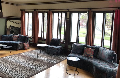Maywood Casa | national historic home near downtown airports no parties no events