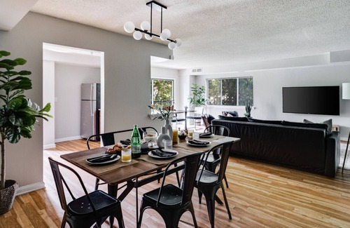 Crystal City Apartamento | National Landing Spot Near Metro Sleeps 7