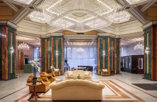 Lypky Hotel | Natsionalny Hotel