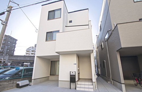 Nishinari Casa | Natsuya Kishisato
