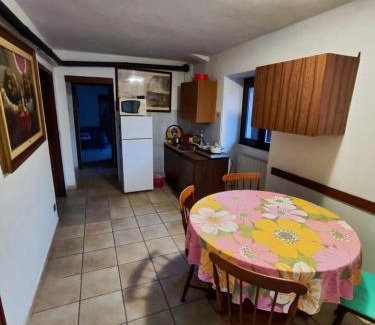 Castelveccana Apartamento | Natura tra bosco e lago