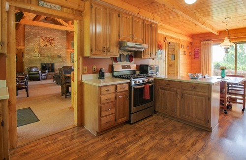 Natural Bridge Casa | Natural Bridge Retreat w/ Private Outdoor Pool!