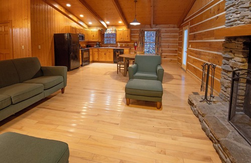 Slade Cabina | Natural Bridge State Resort Park