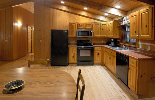 Slade Cabina | Natural Bridge State Resort Park