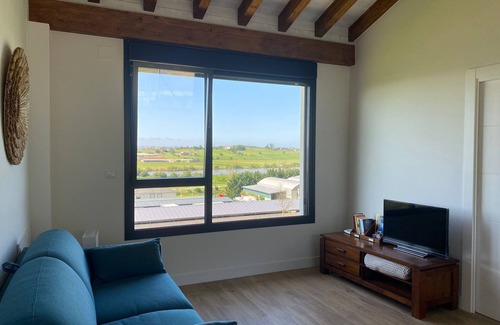 Medio Cudeyo Apartamento | Apartamento independiente en un entorno natural u único. Ideal para parejas.