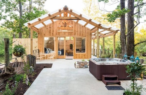 Voth Cabina | Naturalist Boudoir TOO, Romantic Cabin