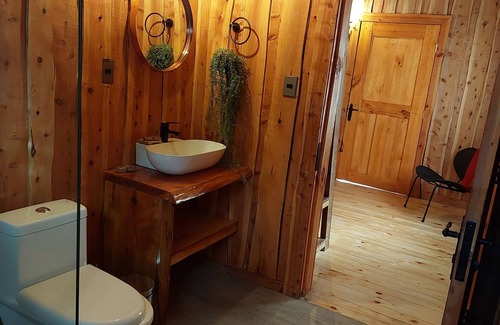 Cochamo Cabina | Naturaleza y experiencias en la Patagonia norte, all inclusive para 10 personas