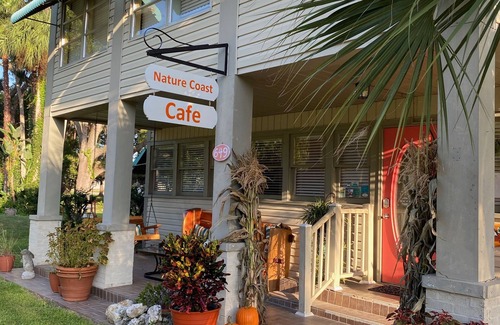 Yankeetown Cabaña | Nature Coast Inn and Cottages