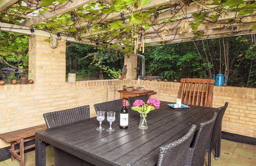Ans Casa | Cabaña natural con terraza de Gudena