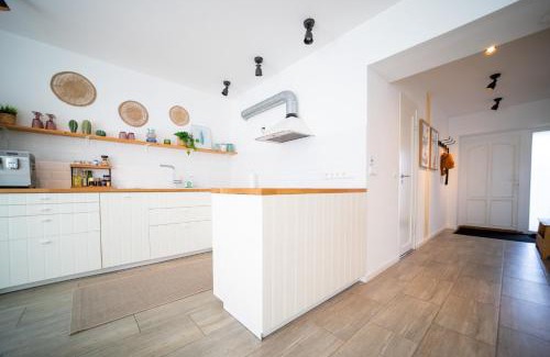 Kuusalu Parish Apartamento | Nature Escape in Lahemaa Bright 1-Bedroom Apartment with Terrace